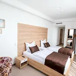 Novitas 3* Livno