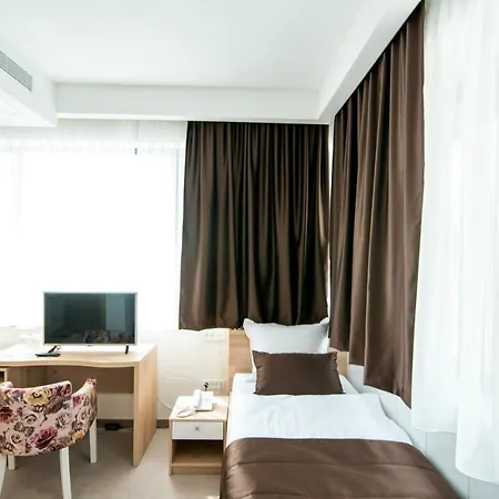 Отель Novitas Ливно