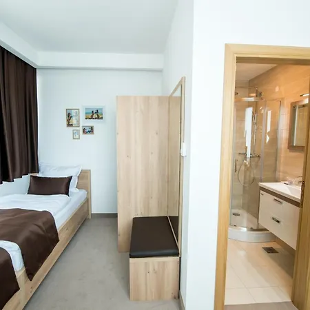 Novitas Hotel 3*