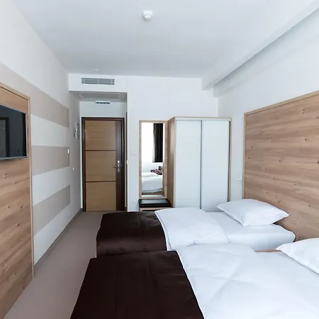 Hotel Novitas 3*